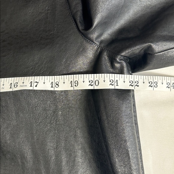 TUCKERNUCK Black Faux Leather Margot Top ~ L - Picture 7 of 14